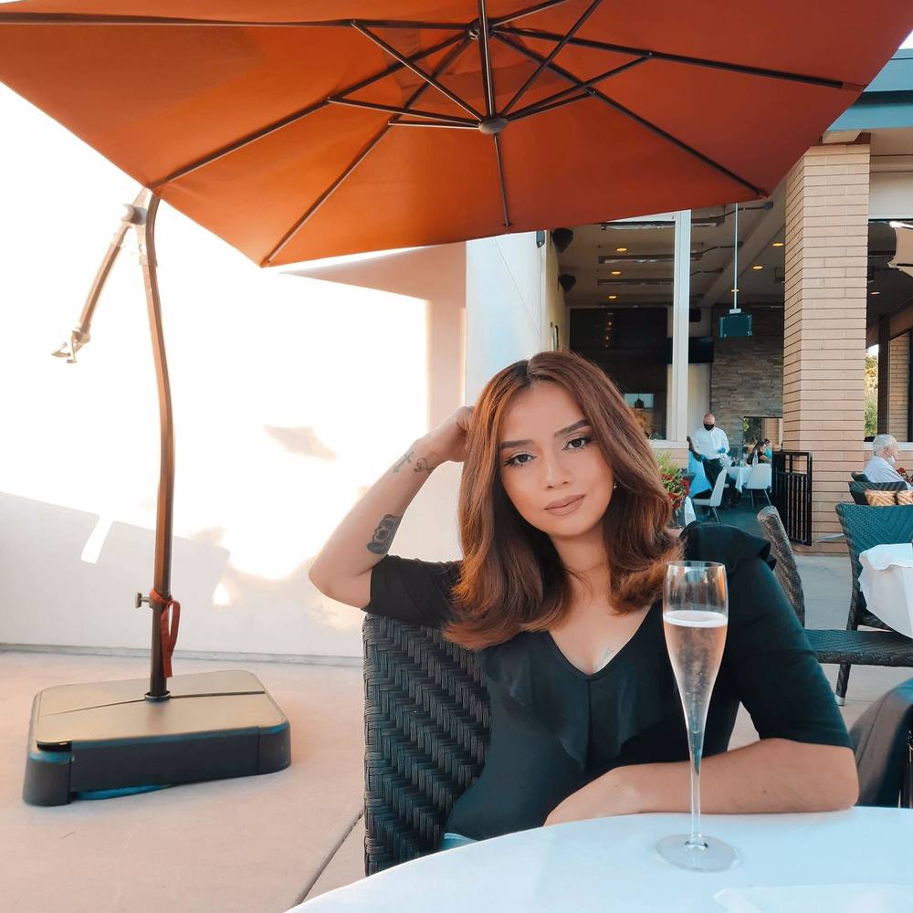 Meet your Posher, Frida